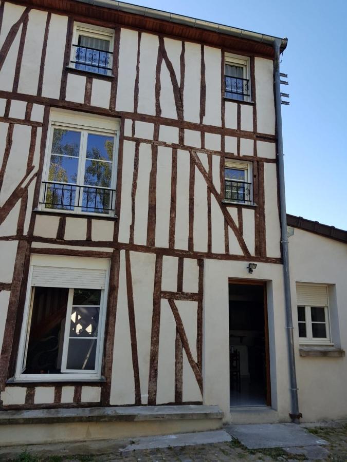 F4 Dans Maison Au Calme Pres Du Centre De Chalons En Champagne Eksteriør billede